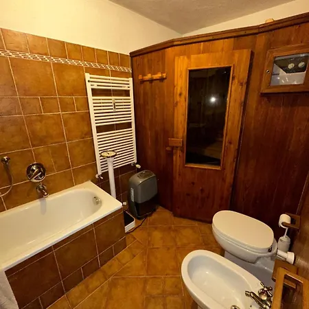 Jolie Maison Fleurie Con Sauna Monte Bianco * Courmayeur